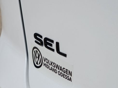 New 2026 Volkswagen Atlas Cross Sport SEL R-Line AWD/4WD image 8