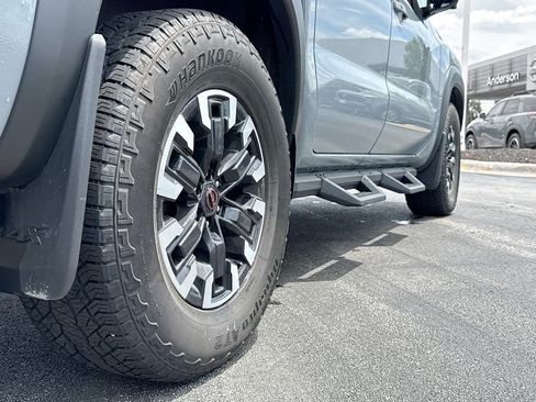 Certified 2024 Nissan Frontier PRO-4X w/ Pro Convenience Package AWD/4WD image 17