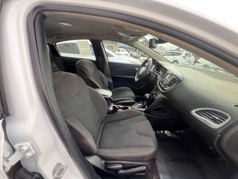 Used 2015 Dodge Dart SXT image 17