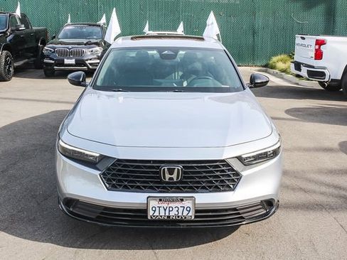 Used 2025 Honda Accord Sport image 2