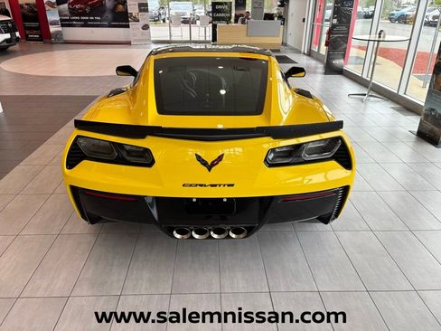 Used 2016 Chevrolet Corvette Z06 w/ 3LZ Preferred Equipment Group RWD image 8