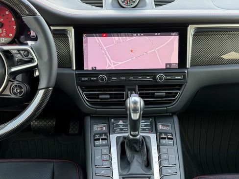 Used 2021 Porsche Macan GTS AWD/4WD image 22