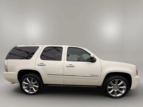 Used 2013 GMC Yukon Denali AWD/4WD image 14