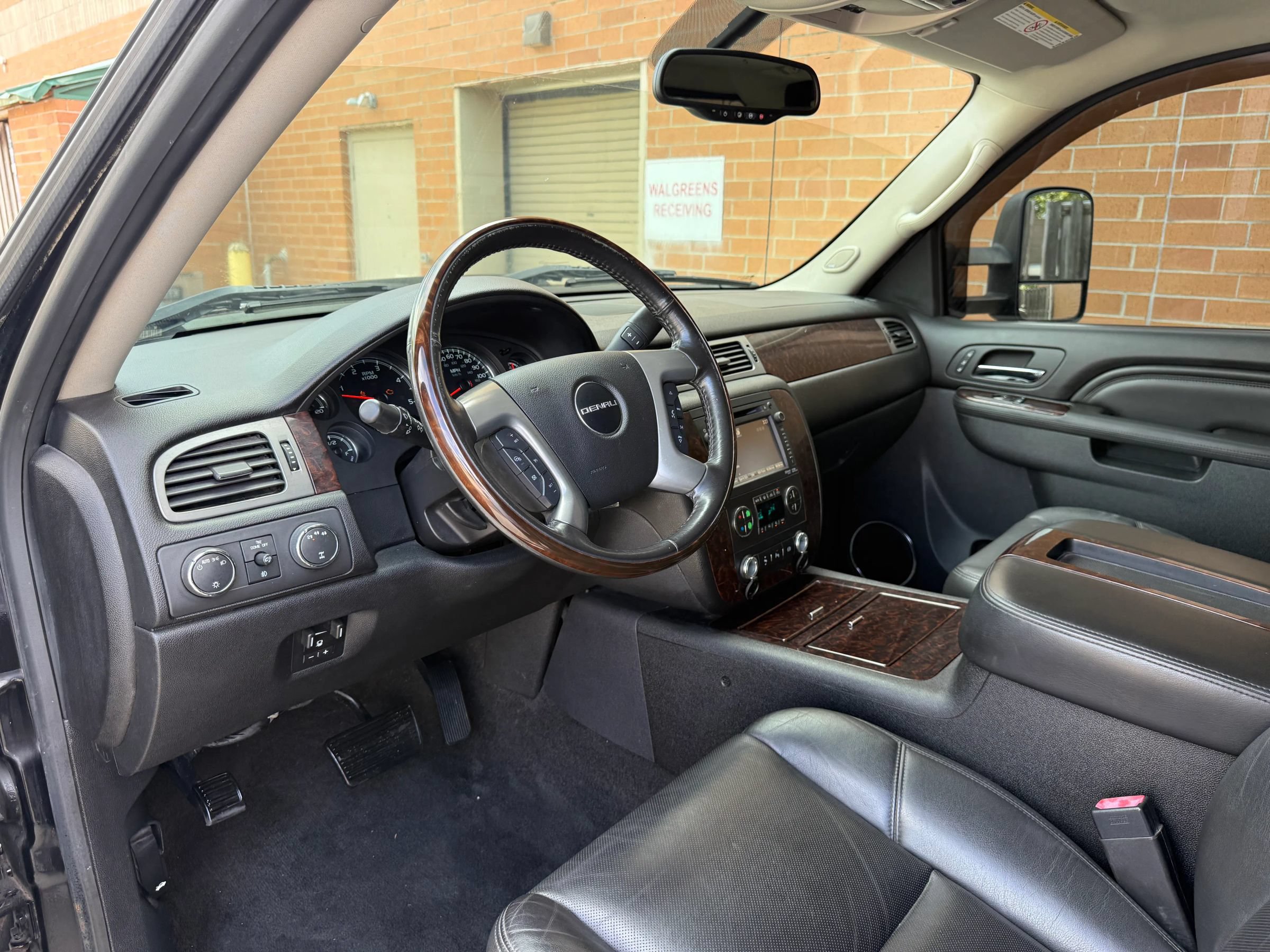 Used 2013 GMC Sierra 3500 Denali AWD/4WD image 15