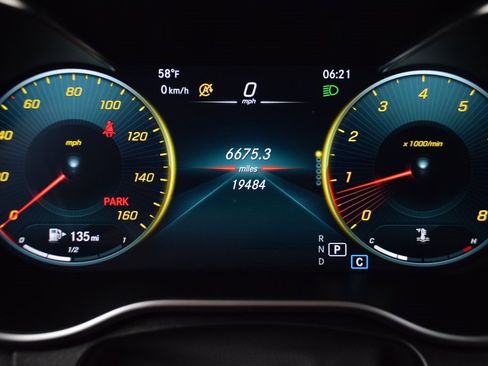 Certified 2022 Mercedes-Benz GLC 300 image 24