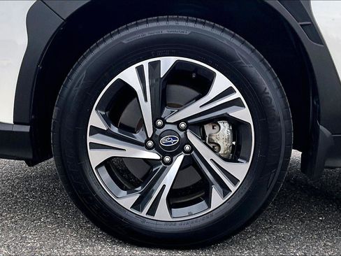 Used 2024 Subaru Crosstrek 2.0i Premium image 9