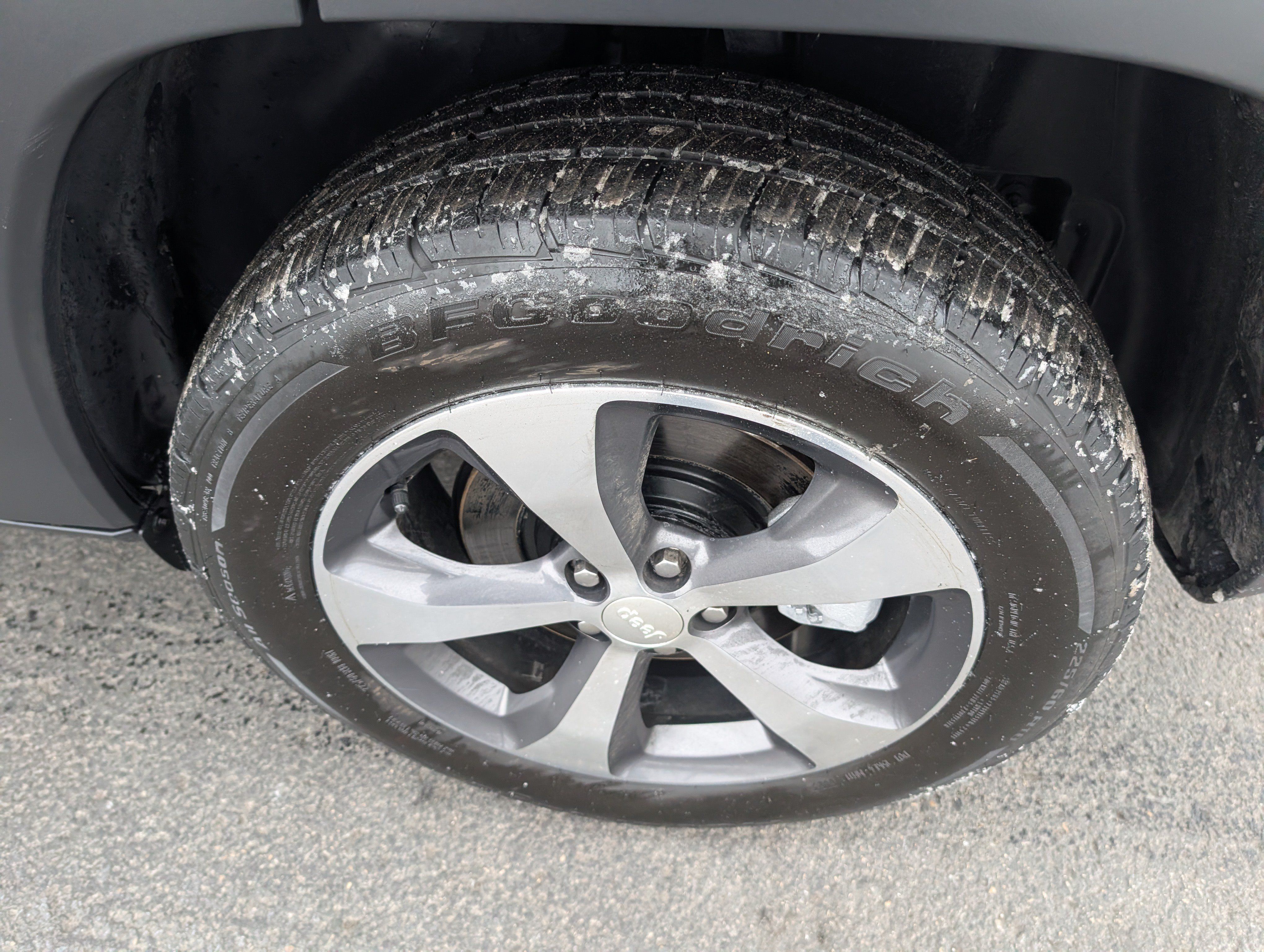Used 2019 Jeep Cherokee Limited AWD/4WD image 9