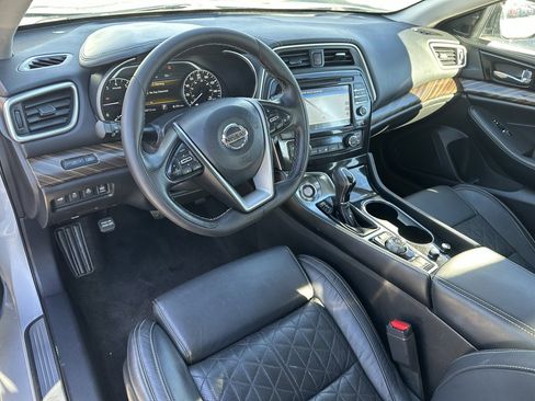 Used 2016 Nissan Maxima Platinum image 9