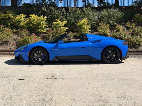 Used 2023 Maserati MC20 Spyder image 7