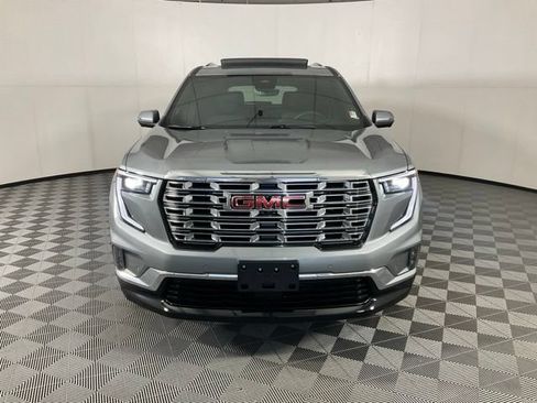 Used 2024 GMC Acadia Denali w/ Super Cruise Package AWD/4WD image 2