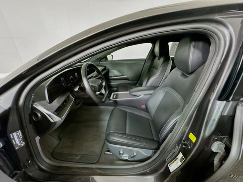 Used 2024 Lucid Air Touring AWD/4WD image 13