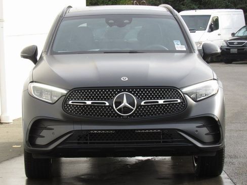 New 2026 Mercedes-Benz GLC 300 4MATIC image 3
