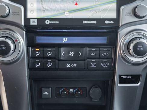 Used 2022 Toyota 4Runner Limited AWD/4WD image 24
