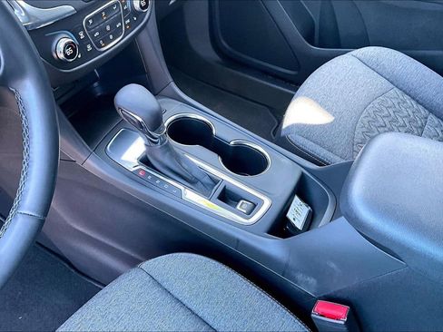 Used 2023 Chevrolet Equinox LT image 5
