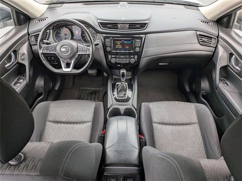 Used 2019 Nissan Rogue SV image 26