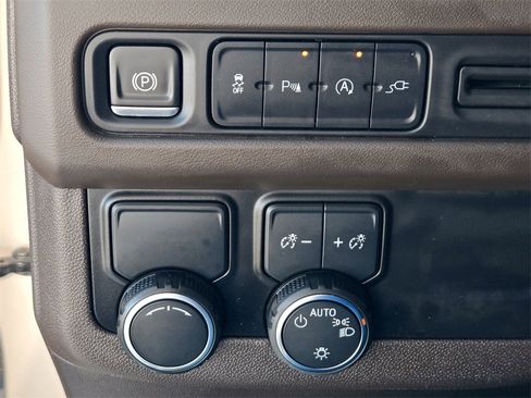 Used 2021 Chevrolet Tahoe LS image 25