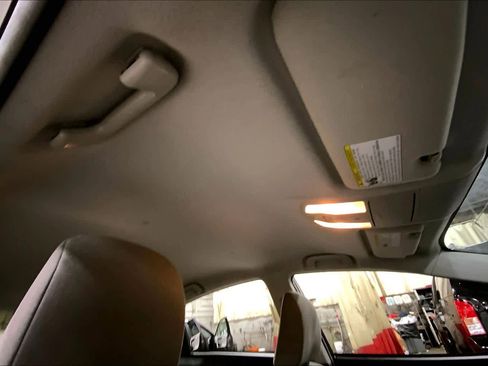 Used 2014 Toyota Prius Two image 13