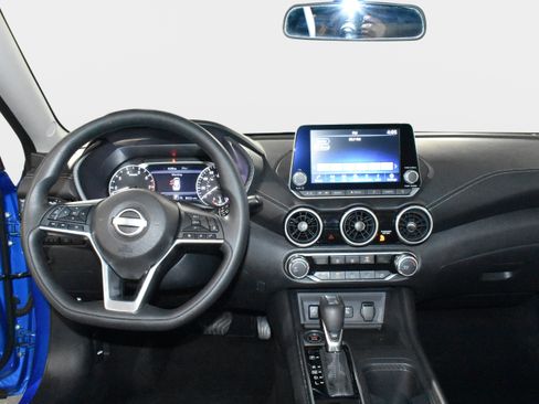 Used 2025 Nissan Sentra SV FWD image 29