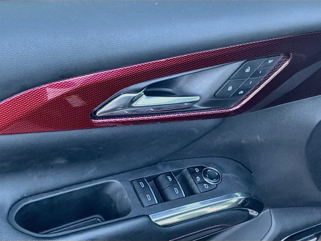 Used 2025 Chevrolet Traverse RS FWD image 18