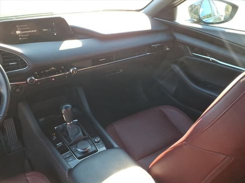 Used 2024 MAZDA MAZDA3 s image 13