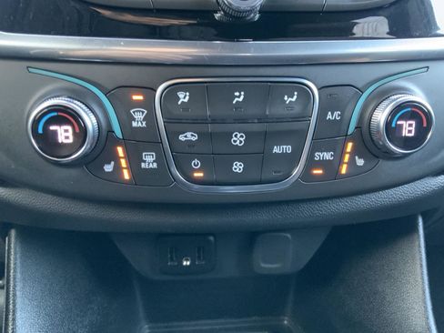 Certified 2023 Chevrolet Traverse LT image 27