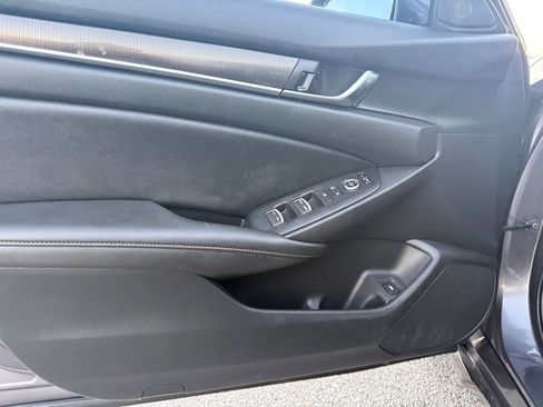 Used 2019 Honda Accord Sport image 10