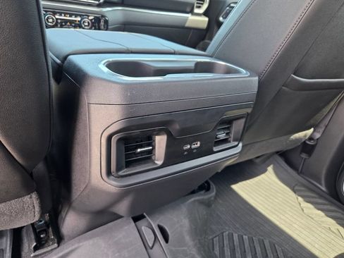 Used 2024 Chevrolet Silverado 1500 LT Trail Boss w/ Convenience Package II AWD/4WD image 10