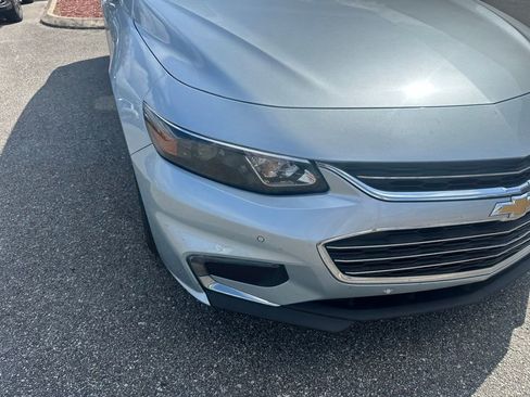 Used 2017 Chevrolet Malibu LT w/ Driver Confidence Package image 13