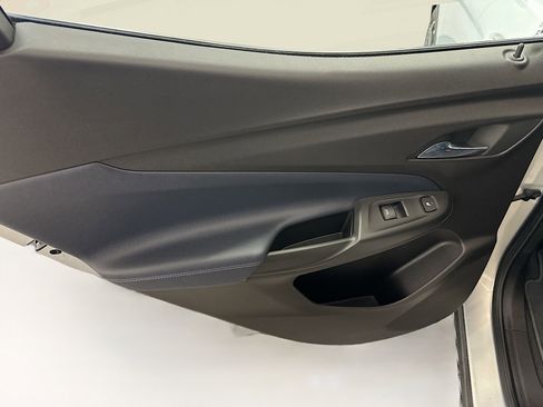 Used 2023 Chevrolet Bolt EUV Premier image 26