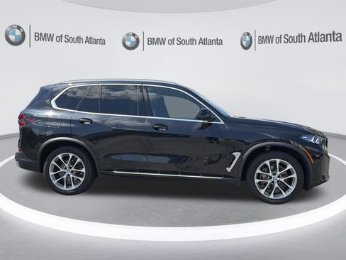 Used 2025 BMW X5 xDrive40i AWD/4WD image 31
