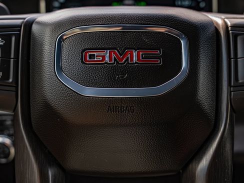 Used 2024 GMC Sierra 1500 AT4 w/ Technology Package AWD/4WD image 31