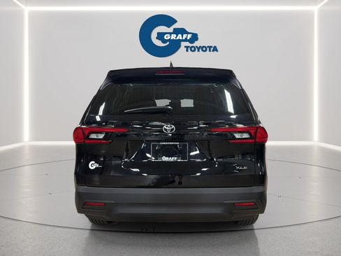 Used 2026 Toyota Grand Highlander FWD image 8