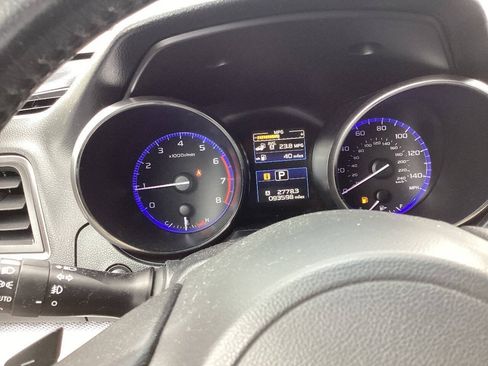 Used 2015 Subaru Outback 2.5i Premium AWD/4WD image 9