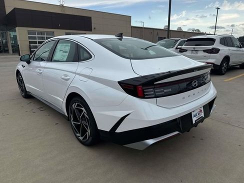 New 2026 Hyundai Sonata SEL FWD image 7