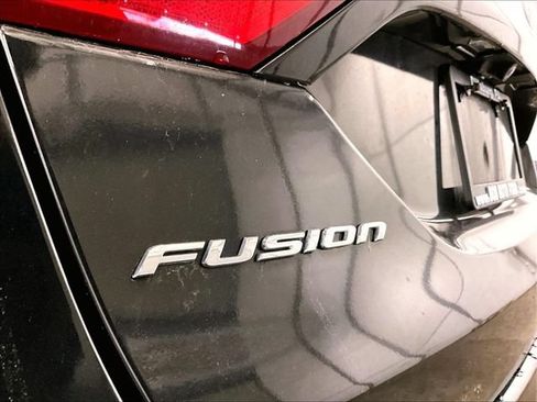Used 2016 Ford Fusion SE w/ Equipment Group 202A AWD/4WD image 14