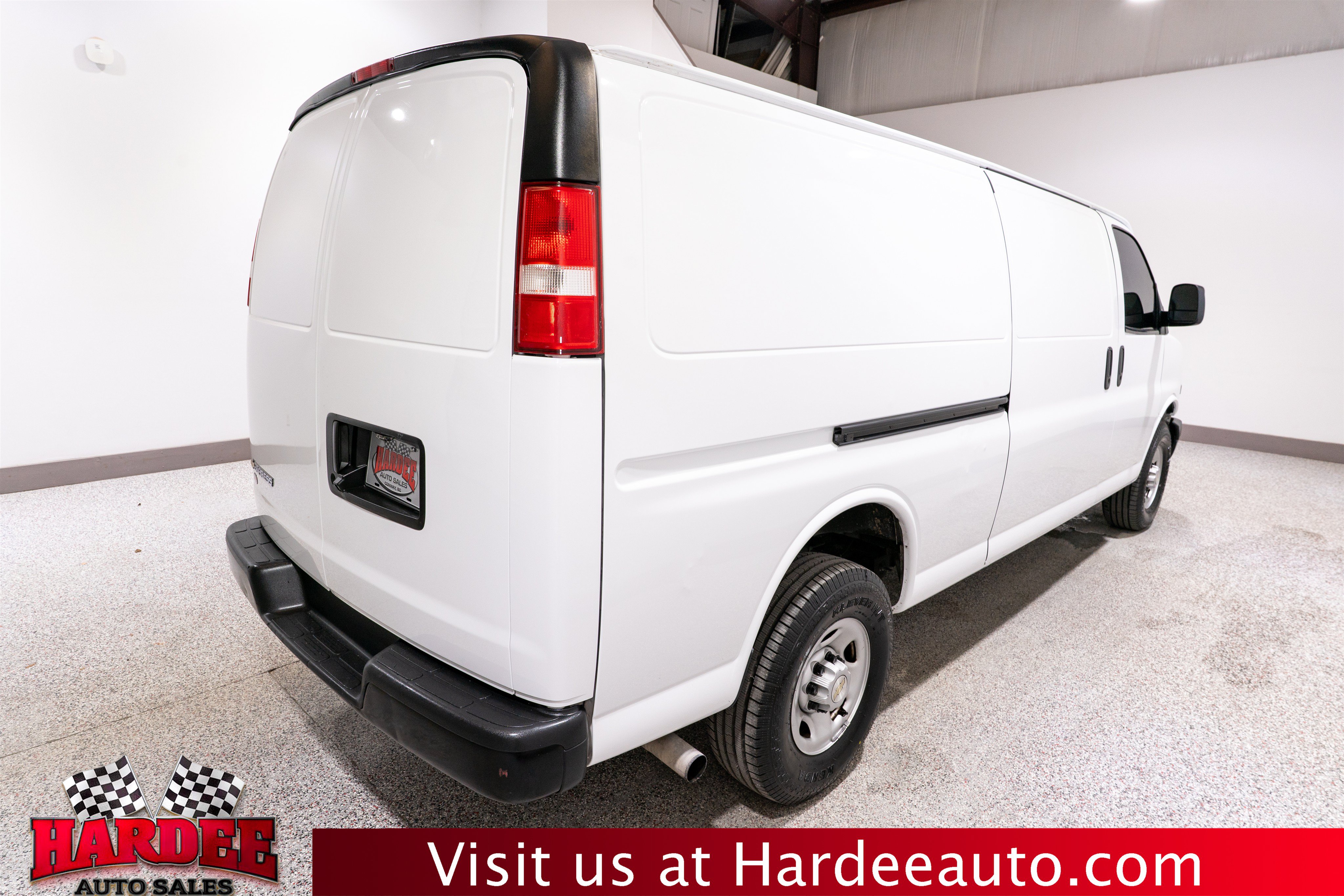 Used 2023 Chevrolet Express 2500 Extended w/ Driver Convenience Package RWD image 5