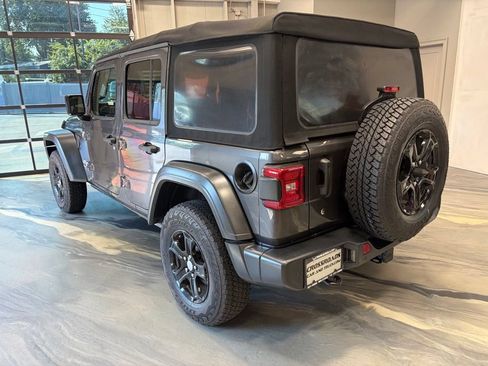 Used 2018 Jeep Wrangler Unlimited Sport S AWD/4WD image 28