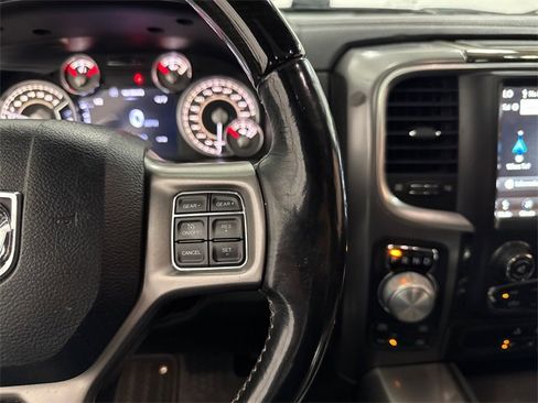 Used 2018 RAM 1500 Limited image 15