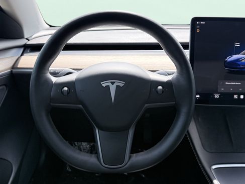 Used 2022 Tesla Model 3 Standard Range RWD image 53