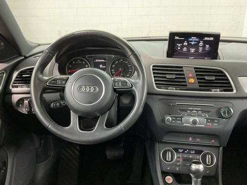 Used 2017 Audi Q3 2.0T Premium Plus w/ Premium Plus Package AWD/4WD image 6