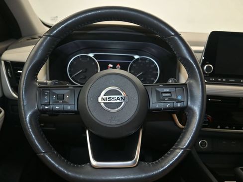 Certified 2021 Nissan Rogue SV w/ Premium Package AWD/4WD image 13