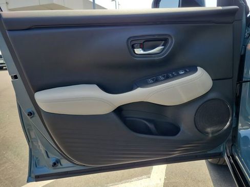 Certified 2026 Honda HR-V EX-L image 18