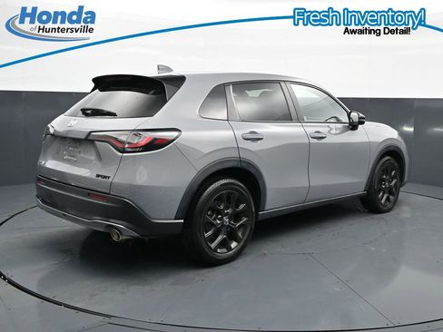 Used 2024 Honda HR-V Sport image 10