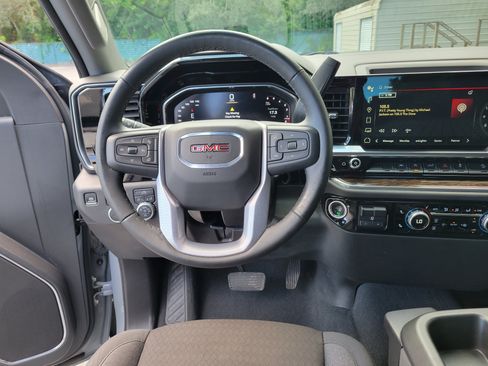 Certified 2024 GMC Sierra 1500 Elevation AWD/4WD image 17