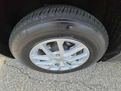 Used 2023 Chevrolet Equinox LT AWD/4WD image 39
