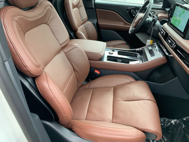 New 2027 Lincoln Aviator Reserve AWD/4WD image 11