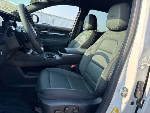 New 2027 GMC Terrain AT4 w/ Convenience Package III AWD/4WD image 14