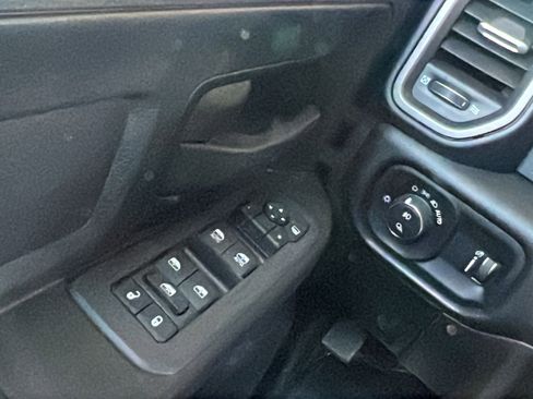 New 2025 RAM 2500 Tradesman image 31