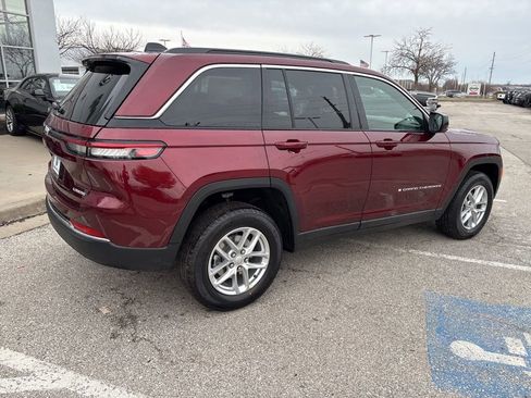 New 2026 Jeep Grand Cherokee Laredo AWD/4WD image 32