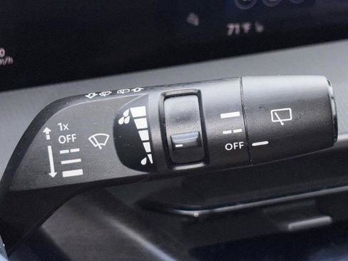 Certified 2025 Nissan Murano SV FWD image 27